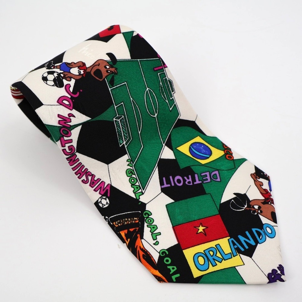 Vintage 90s 80s Nicole Miller Tie 100% Silk Novelty Soccer Football Ted Lasso‎